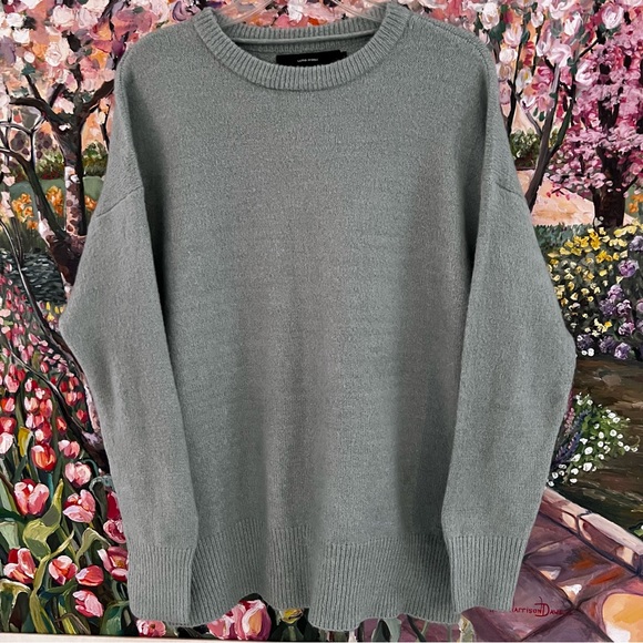 Vero Moda Sweater • Size L - Picture 2 of 5